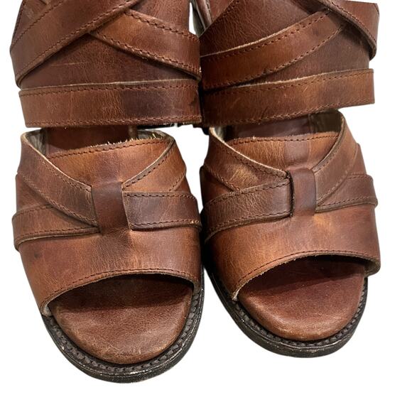 Freebird By Steven Claw Heel in Brown Distressed - Picture 3 of 10